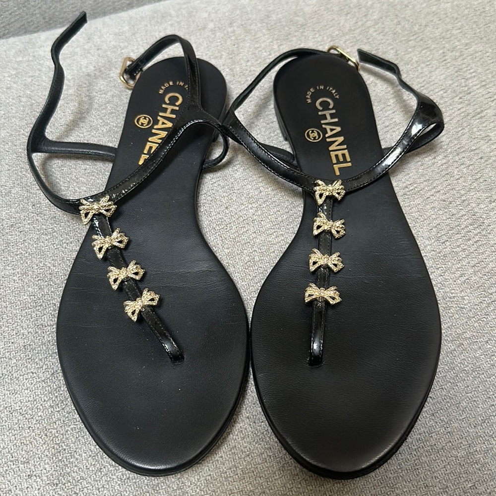 chanel sandals